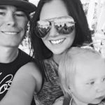 Profile Picture of Shellie Evans (@shakeyabootychell) on Instagram