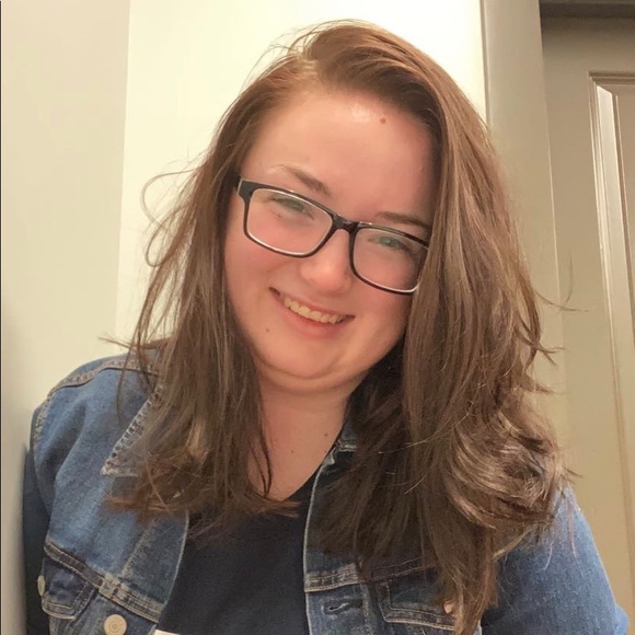 Profile Picture of Hannah Quarnstrom (@quarn009239) on Poshmark