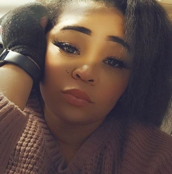 Profile Picture of Nicole Nicole (@nicolenicole181) on Poshmark