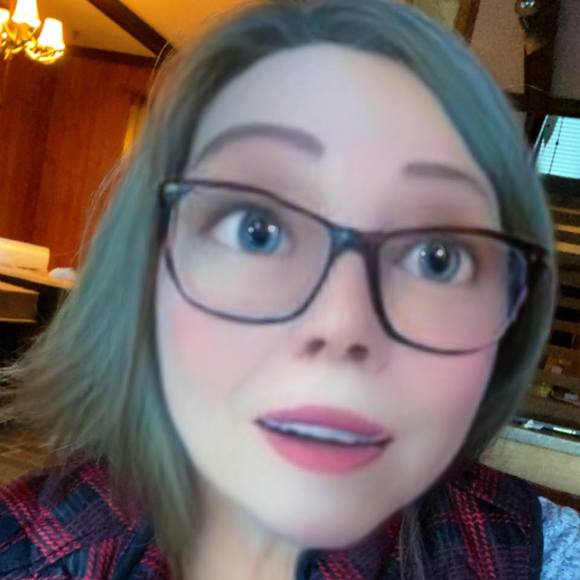 Profile Picture of Louise Daddona (@ldaddona) on Poshmark