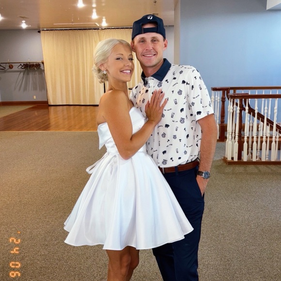 Danielle Wimsatt - Poshmark Profile Picture of Danielle Wimsatt (@daniwimi) on Poshmark