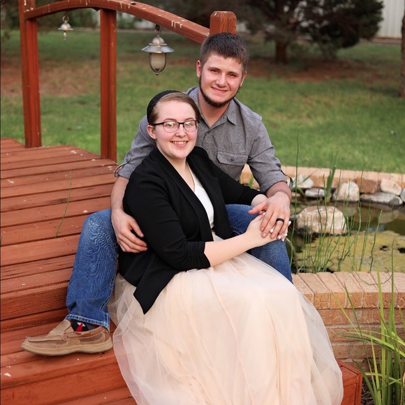 Profile Picture of Christina Penner (@rieleychristy) on Poshmark