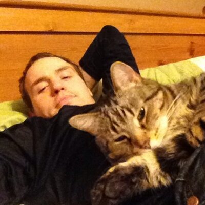 Profile Picture of Andrew Macphee (@andrewmac32) on Twitter