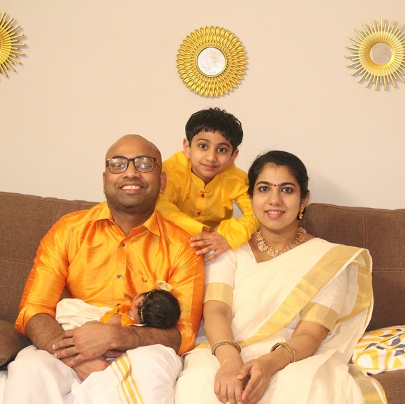 Profile Picture of Navitha Athayi (@navithaathayi) on Poshmark