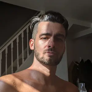 Profile Picture of .jns (@@jamesnixonsteel) on Tiktok