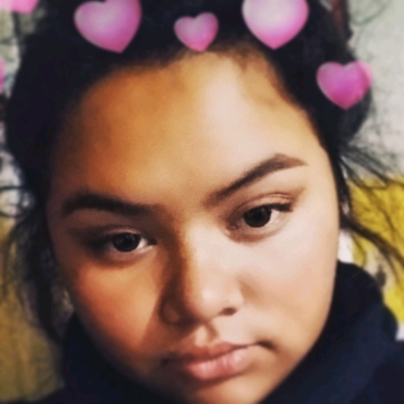 Profile Picture of Amiyah Donato (@amiyahdonato) on Poshmark