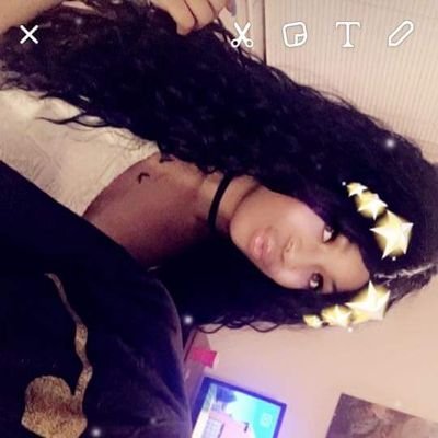 Profile Picture of Cheyenne Neal (@Doodlebug_4) on Twitter