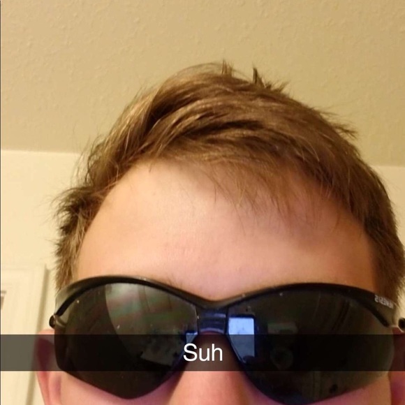 Profile Picture of Tanner Hicks (@tannerhicks2) on Poshmark