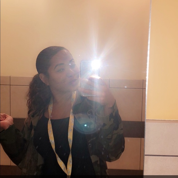 Profile Picture of Victoria Marshall (@asianbxby) on Poshmark
