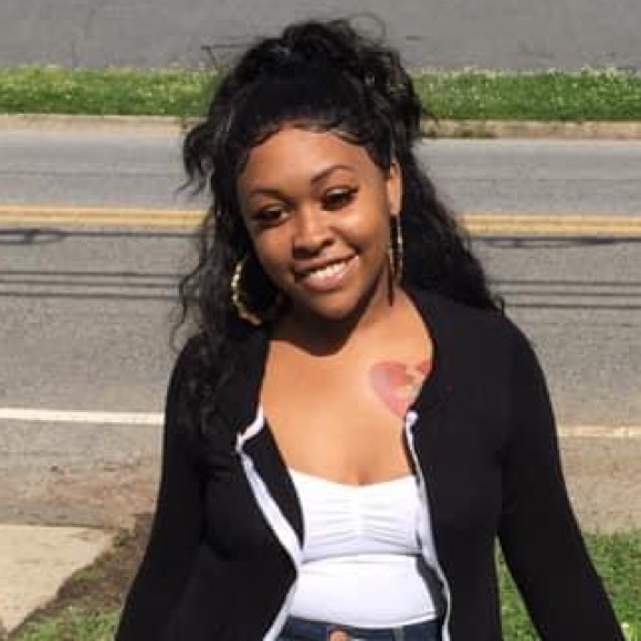 Profile Picture of D’ashia Rorie (@diamondrorie22) on Poshmark
