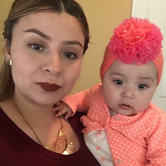 Profile Picture of Luz Ocampo (@yareliariana92) on Poshmark