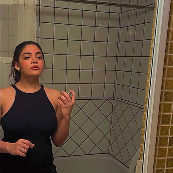 Profile Picture of Maria Hashmi (@mariataskeen3) on Poshmark