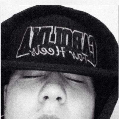 Profile Picture of Ashton Pearce (@Muertopearce) on Twitter