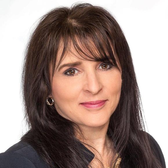 Profile Picture of Carol Kessler (@realtorcarol) on Poshmark