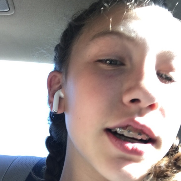 Profile Picture of Keira Babbitt (@keira_babbitt) on Poshmark