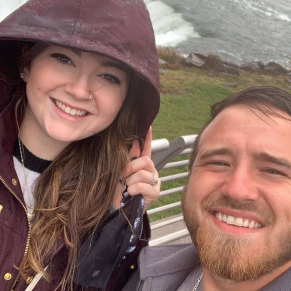 Profile Picture of Tyler Hanna (@tylerhanna) on Poshmark