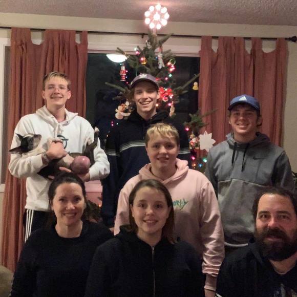 Profile Picture of Elizabeth Campbell boyd (@edynmak1) on Poshmark