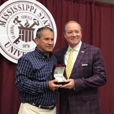 Profile Picture of Dennis Reginelli (@dennisreginelli) on Twitter