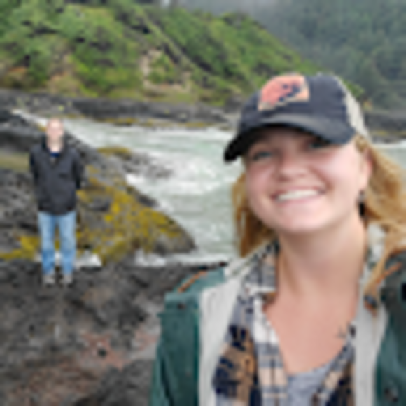 Profile Picture of Samantha Troff (@samanthatroff) on Poshmark