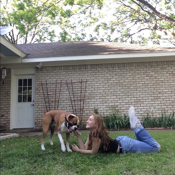 Profile Picture of Emma Blann (@blannd0ne) on Poshmark