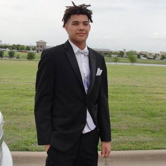 Sabion Kubitza - Poshmark Profile Picture of Sabion Kubitza (@sabion) on Poshmark