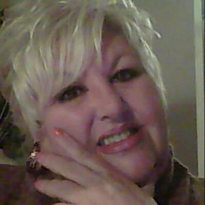 Profile Picture of Debbie Brockman (@gracefordeb) on Twitter
