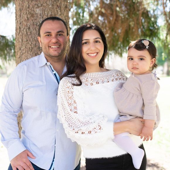 Profile Picture of Liori Hakimian (@liorighl) on Poshmark