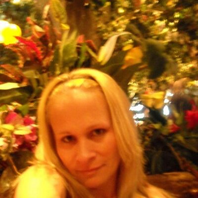 Profile Picture of Jeanne Marino (@jeannemarino2) on Twitter