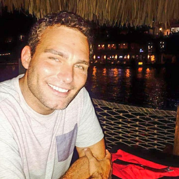 Profile Picture of John Mathis (@jgmathis) on Poshmark