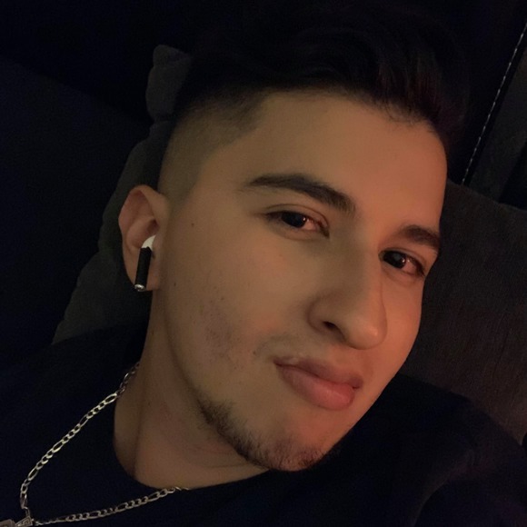 Profile Picture of Alejandro Canchola orduña (@mrbojingles) on Poshmark