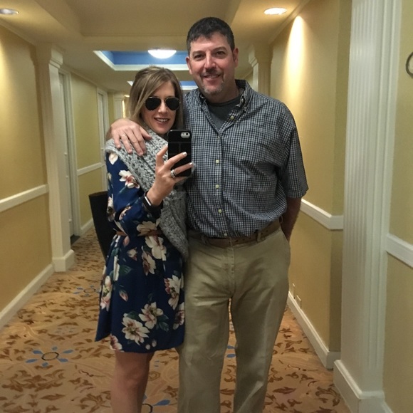 Profile Picture of Amanda Freyman (@mofreyman) on Poshmark