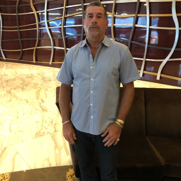 Profile Picture of Peter Setari (@mambo57) on Poshmark
