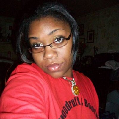 Profile Picture of Ms. Violet Stars (@jdavis1233) on Twitter