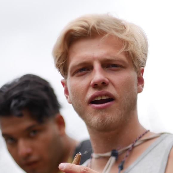 Profile Picture of Matthew Wiedeman (@wiede23) on Poshmark