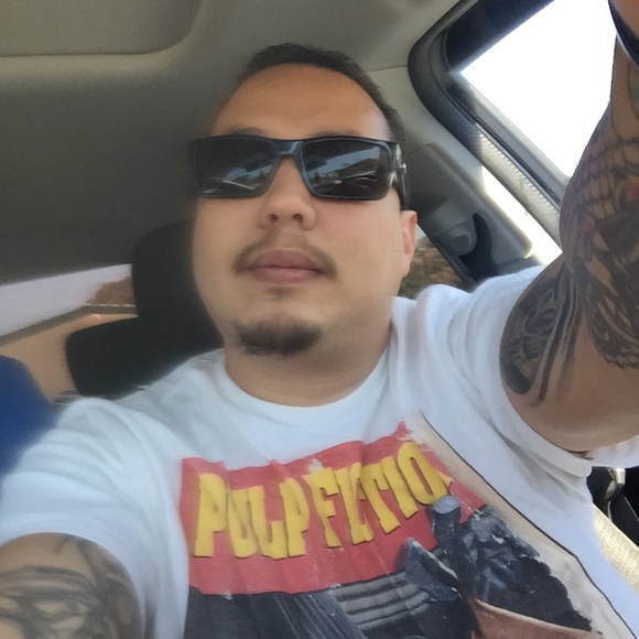 Profile Picture of John Stultz (@johnstultz) on Poshmark