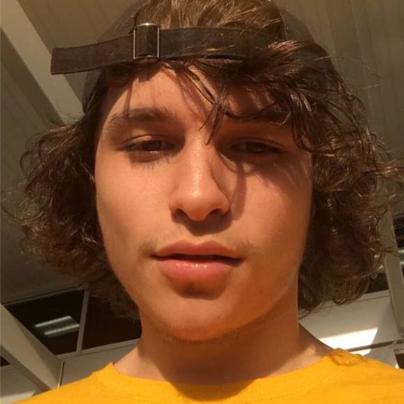 Profile Picture of Cain Benjamin (@cainbenjamin13) on Poshmark