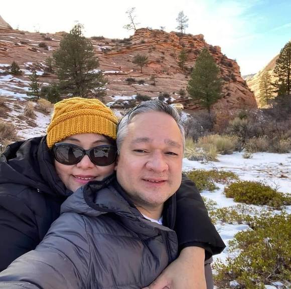 Profile Picture of Iris Flores (@hanita7572) on Poshmark