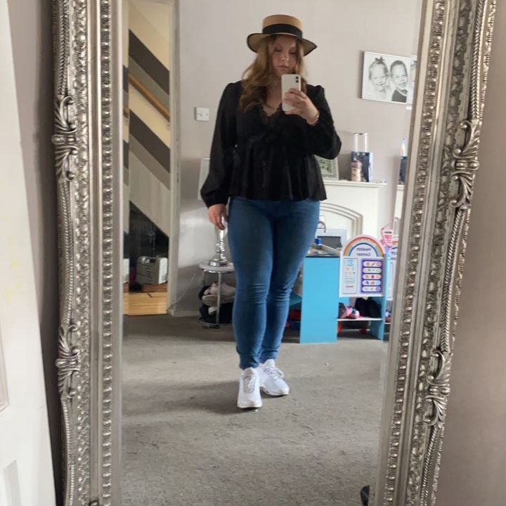 Profile Picture of jazz xxx (@jasminewaring) on Tiktok