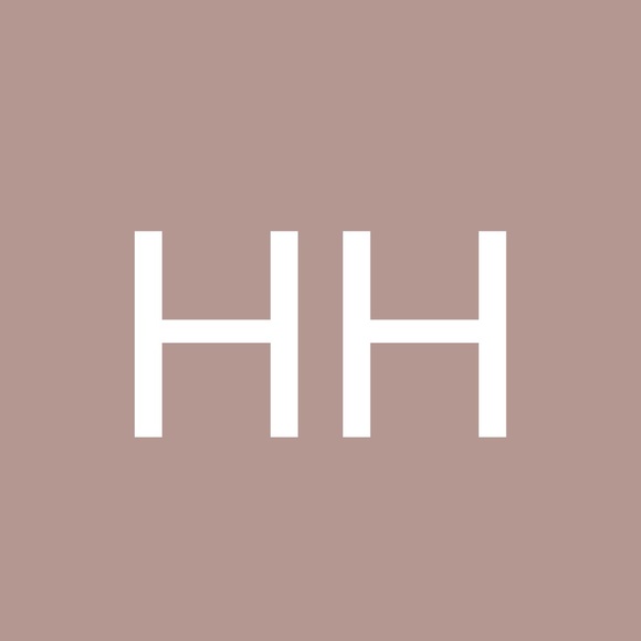 Profile Picture of Hartzomcgunagle Hartzomcgunagle (@hartzomcgunagle) on Poshmark