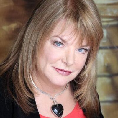 Profile Picture of Victoria Dow MD (@Almost_Magic) on Twitter