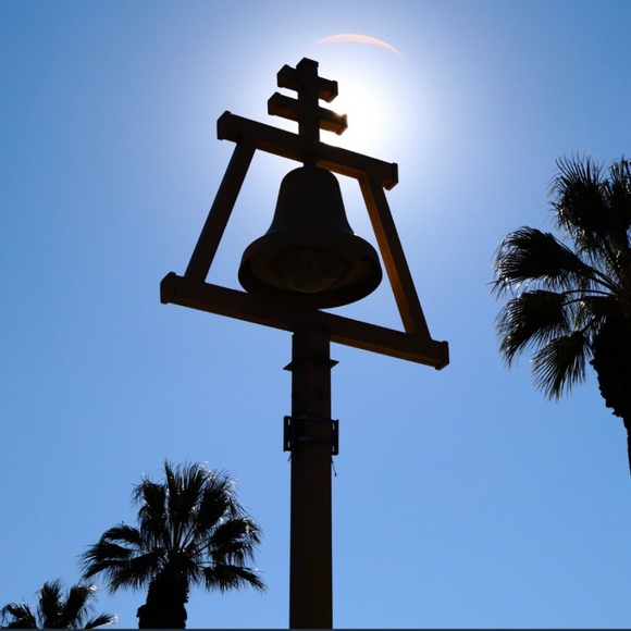 Profile Picture of Cristian Leon (@rafa_ie) on Poshmark