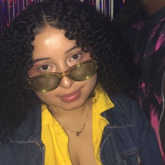 Profile Picture of Diana Creagh (@ddmcreagh) on Poshmark