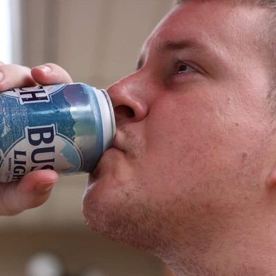 Profile Picture of Andrew Slavin (@AjSlave) on Twitter