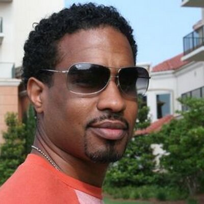 Profile Picture of Eugene Johnson (@bluewriter03) on Twitter