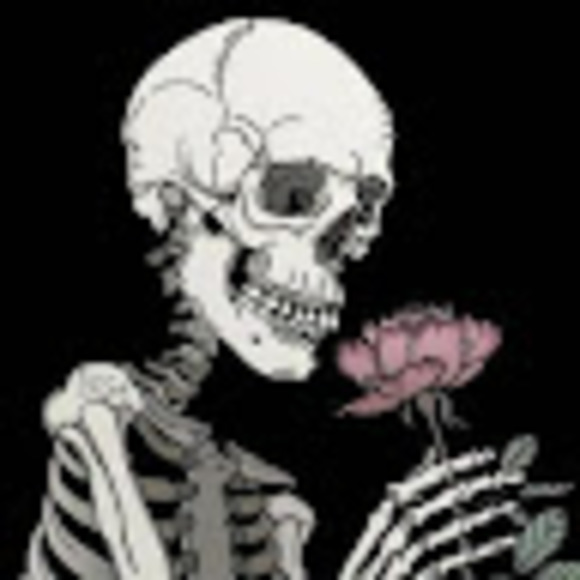 Profile Picture of Kay Collaso (@kaylee_85) on Poshmark