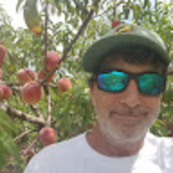 Profile Picture of Richard Lockwood (@rwljr1965) on Poshmark