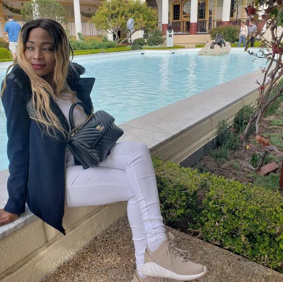 Profile Picture of Kelly Saker (@chocolatababy6) on Poshmark