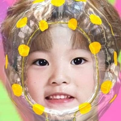 Profile Picture of Lily Hood (@LilyHoo20221608) on Twitter