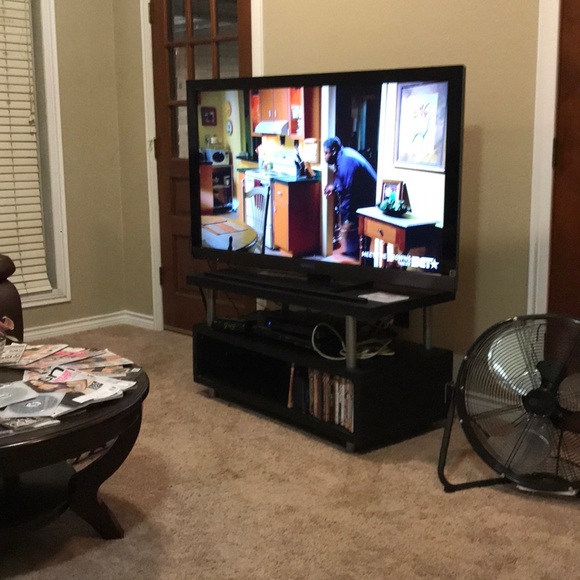 Profile Picture of Steven Donald (@sd2134) on Poshmark