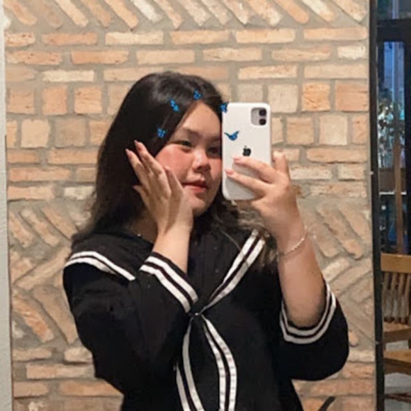 Profile Picture of Ha Dinh (@hamydinh168) on Poshmark